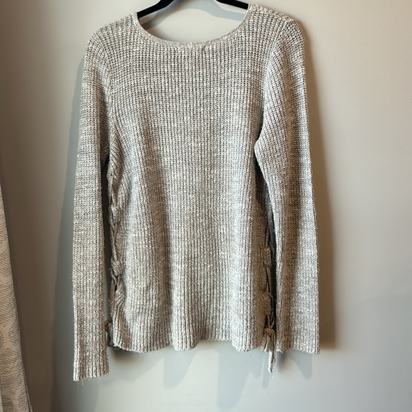 AE tie sweater - Picture 3 of 4